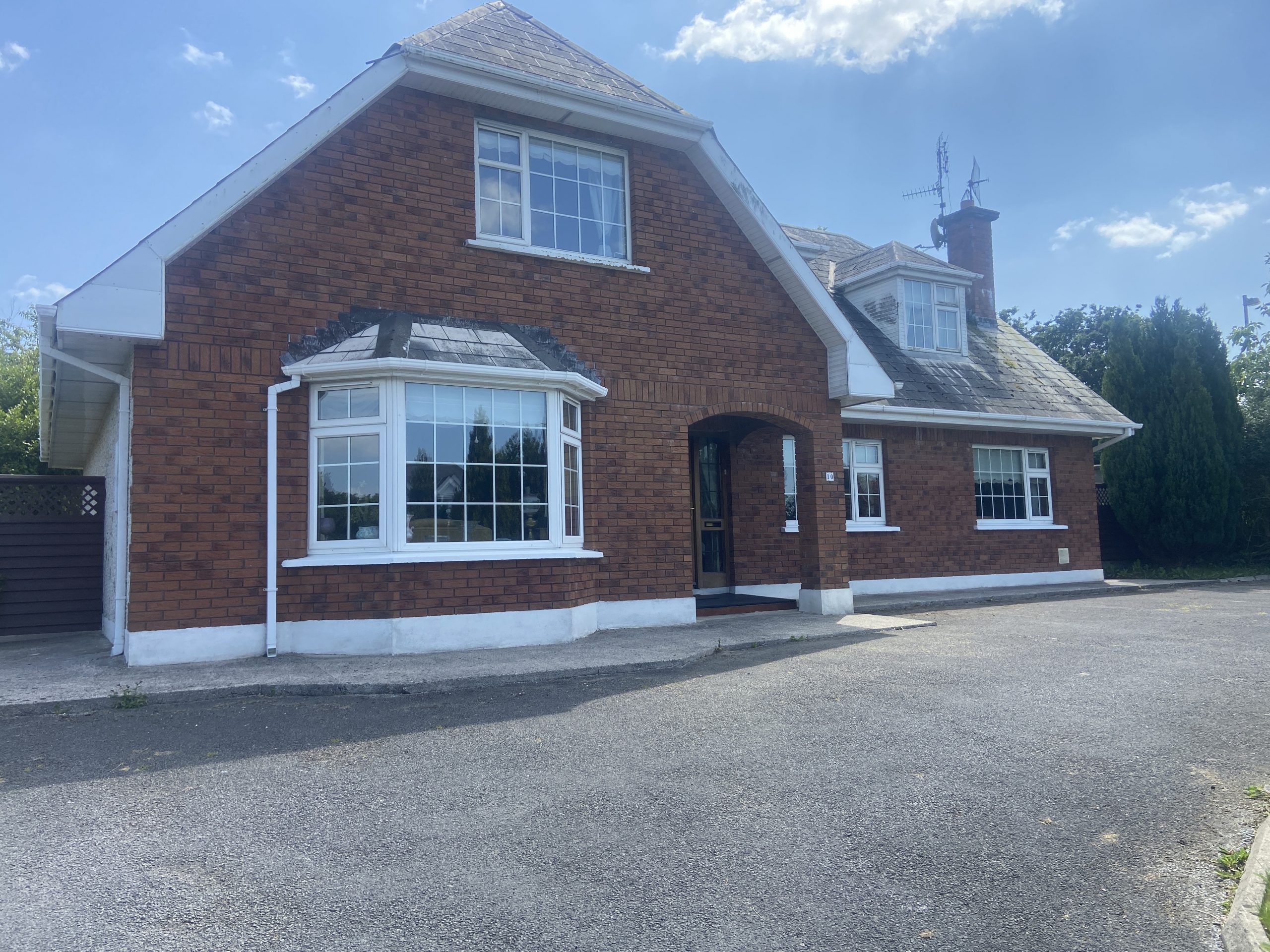 Detached Family Home | 10 Woodland Park, Barry’s Boreen, Fermoy P61 VF10