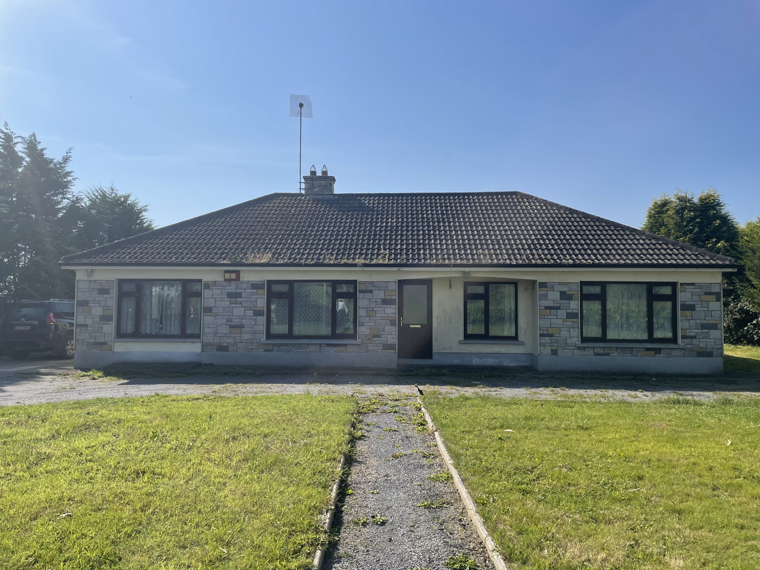 4 Bedroom Bungalow on 0.5 Site | Derrinatubrid, Boherbue, Co. Cork P51R7Y5