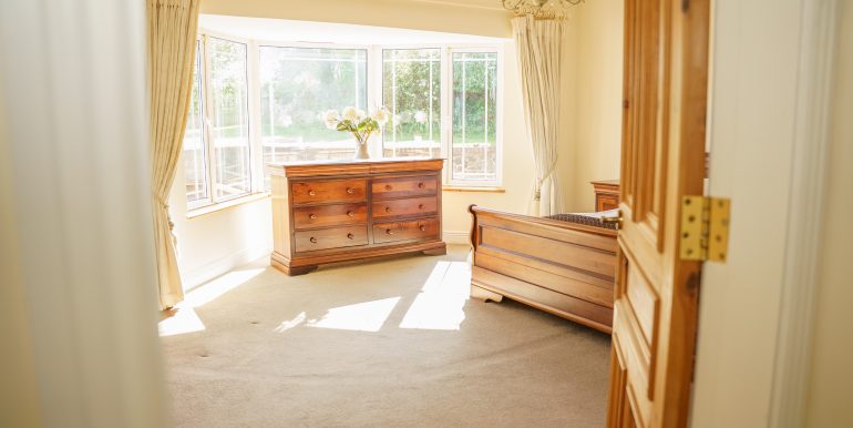 Riverview House - Bedroom Master-2