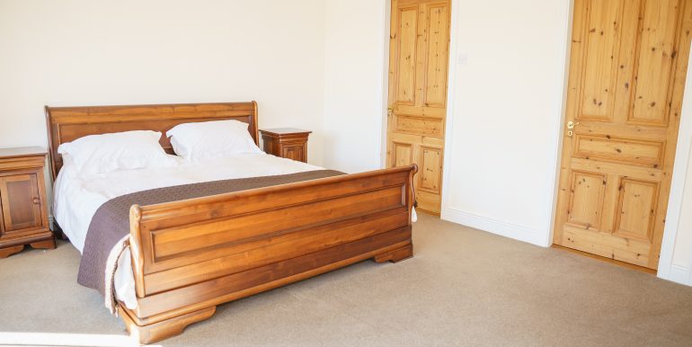 Riverview House - Bedroom Master-3