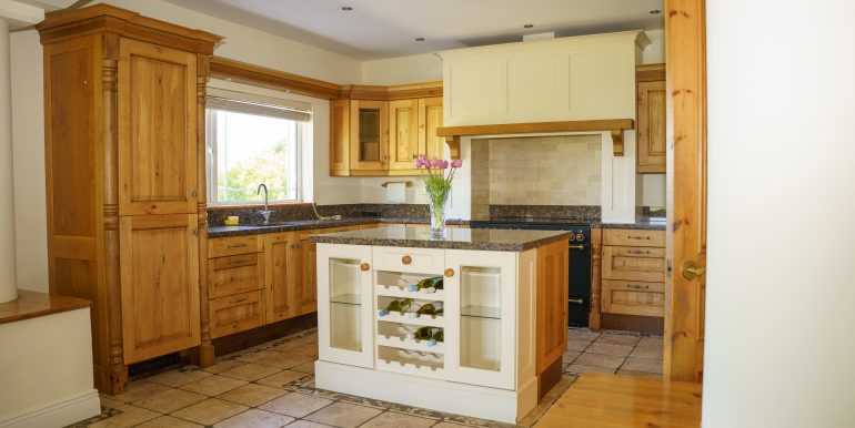 Riverview House - Kitchen-Dining-Sunroom-2