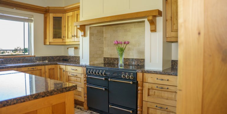 Riverview House - Kitchen-Dining-Sunroom-7