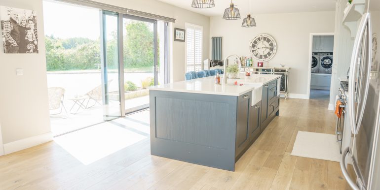 Corrin View Kitchen-Sitting Room-6