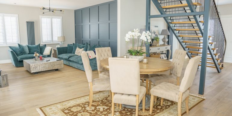 Corrin View Stairs-Sitting Room-3